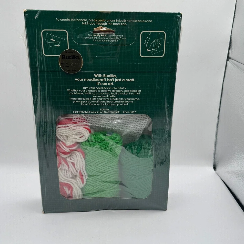 Bucilla Plastic Canvas Kit Green Christmas Holly Serving Set 60626